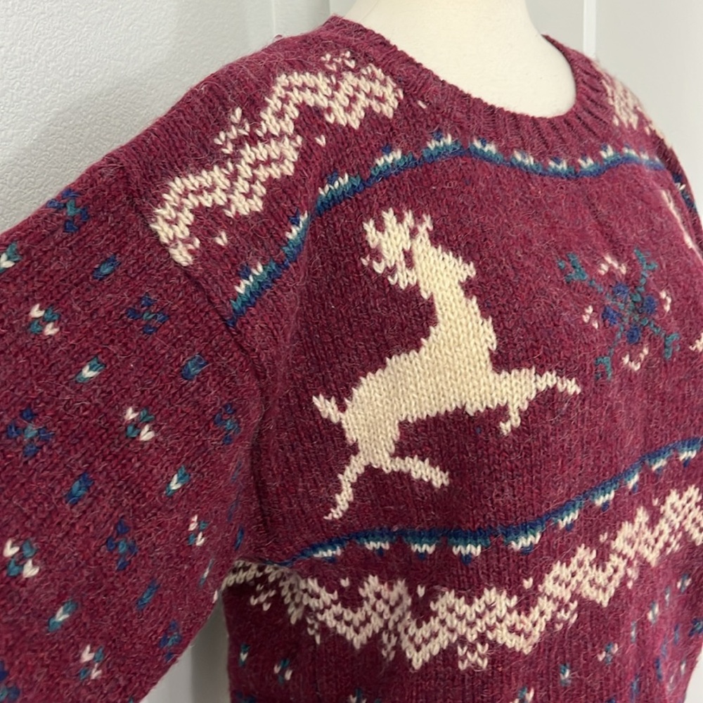 The Woolrich Vintage Large Wool Mohair Maroon Knit Reindeer Fair Isle Sweater - Picture 9 of 10